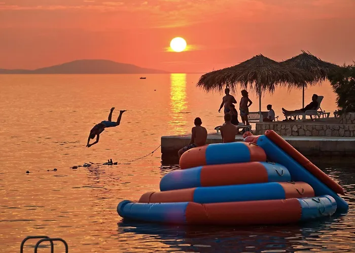 Fuer 6 Personen By Interhome Vikendica *