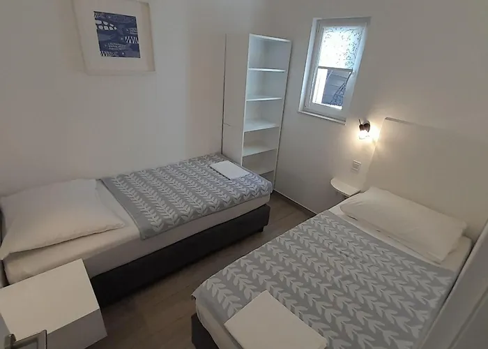 Fuer 6 Personen By Interhome * מאנדרה